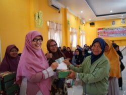 Saat Reses Sefty Yuslinah, Warga Tagih Janji Gubernur Pendidikan Gratis
