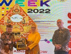 Derta Rohidin Kenalkan Kain Besurek dan Kulit Lantung pada Ajang Indonesian Weeks Festival di Riyadh Arab Saudi