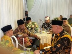 Tidak Sengaja, Bang Hans Bertemu Walikota Helmi Hasan Saat Hadiri Resepsi Pernikahan di Pino Raya