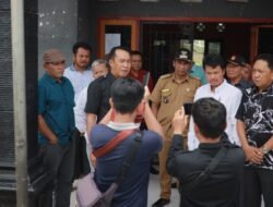 Tindaklanjuti Laporan Warga, Komisi I DPRD BS Sidak Desa Suka Bandung Kecamatan Air Nipis