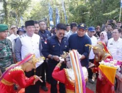 Dukung Ketahanan Pangan, Bupati Seluma Panen Raya Bareng Menteri Pertanian