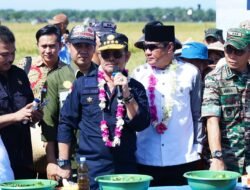 Kunker di Bengkulu, Mentan Ikut Panen Raya di Seluma dan Ajak Jaga Ketahanan Pangan