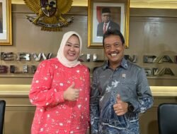 Ini Baru Mantap, Senator Riri Ajak Menteri KKP Makan Ikan Laut di Bengkulu