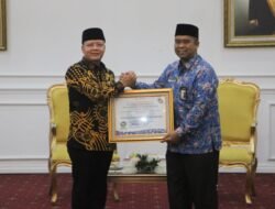 Ombudsman Beri Penghargaan Rohidin, Gubernur Dengan Provinsi Bengkulu Terbaik Layanan Publik Kualitas Tertinggi Tahun 2022