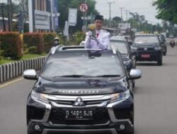 Rayakan Keberhasilan, Piala Adipura BU Diarak Keliling Kota