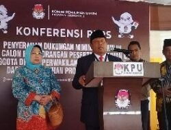 Senin, Senator Bang Ken Daftar Ke KPU didampingi Tim 45
