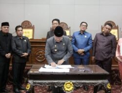 Gubernur Bengkulu Ucapkan Terima Kasih Raperda Pajak Daerah dan Retribusi Daerah Ketok Palu Jadi Perda