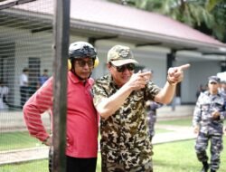 Raih Juara 1 Eksekutif HUT Ke 37 Lanal Bengkulu, Ternyata Wagub Rosjonsyah Lihai Nembak