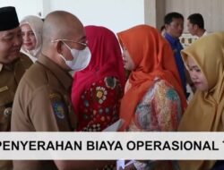 Bupati Gusnan Serahkan Bantuan Operasional 414 TPK BS
