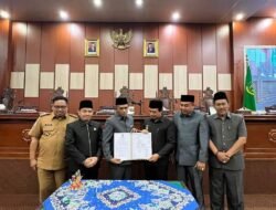 DPRD Kòta Gelar Paripurna Tingkat Kedua Terhadap Raperda Pertanggungjawaban Pelaksanaan APBD Kota Bengkulu Tahun Anggaran 2022