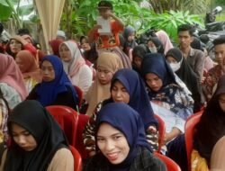Mudah Termakan Bujuk Rayu, Pemilu 2024 Mak-Mak Rentan jadi Korban Politik Uang