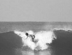 Miliki Pantai Yang Indah, Kadispora Provinsi Bengkulu Minta Atlet Selancar Manfaatkan Laut Bengkulu
