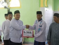 Bupati Seluma Erwin Octavian Safari Ramadhan di Mesjid Al-Hidayah Desa Talang Kabu