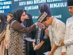 Momen Bulan Suci Ramadan, Keluarga Besar Kejati Benģkulu Buka Puasa Bersama Anak Yatim