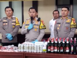 Polres Bengkulu Tengah Amankan 232 Botol Miras, 200 Liter Tuak