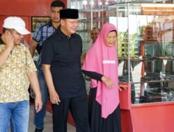 Balik Dusun, Gubernur Rohidin Ajak Emak Keliling Pasar Manna