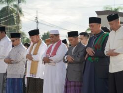 Shalat Eid di Masjid Raya Baitul Izzah, Gubernur Rohidin Pesan Agar Masyarakat Teruskan Nilai Ibadah Berkualitas