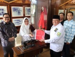 Merajut Duplikat Bendera Pusaka Merah Putih, Iriana Joko Widodo Dijadwalkan ke Bengkulu ?