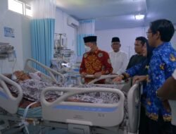 Empati Gubernur Rohidin, Kuatkan Guru PPPK Asal Kaur yang Kecelakaan Saat Bertugas