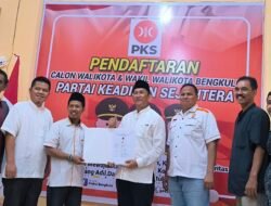 Kejar PKS, Benny Suharto Calon Walikota Pertama Kembalikan Langsung Formulir Pendaftaran
