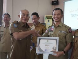 Bupati BS Serahkan Hasil Penilaian SPI Tahun 2024