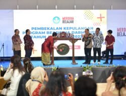 Kemendikbudristek Lepas 281 Mahasiswa Internasional Program Darmasiswa RI 2023/2024