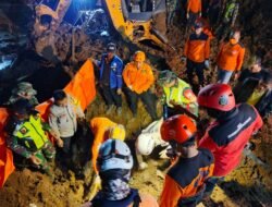 Dua Orang Meninggal Dunia Akibat Tertimbun Tanah Longsor di Kabupaten Blitar