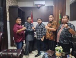 Usin Ketua Hanura Serahkan Mandat Sri Budiman Maju Cabup Benteng