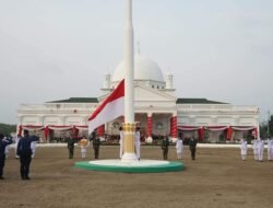 Pj Walikota Pimpin Upacara Penurunan Bendera Merah Putih