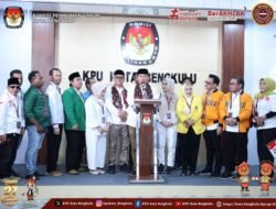 Benny – Farizal Resmi Daftar Maju Pilwakot ke KPU Kota Bengkulu