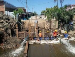 Akhirnya Pemkot Bangun Jembatan di Kawasan Kecamatan Kampung Melayu
