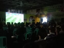 Nobar Timnas di Posko Romer Seru, Pendukung Doakan Romer Menang