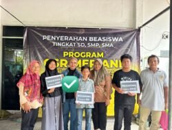 Meriani Salurkan Beasiswa CSR Peduli Pendidikan