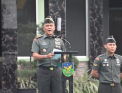 Danrem 041/Gamas Pimpin Upacara Bendera Bulanan, Tetap Jaga Netralitas TNI