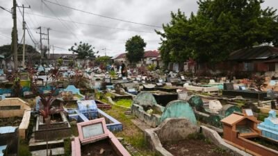 Warga Bengkulu Ramai Ziarah Jelang Ramadan 1446 H