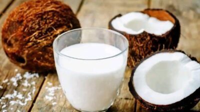 Harga Santan Kelapa di Bengkulu Meroket, Warga Mengeluh