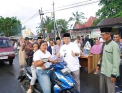 Tinjau Pasar Murah Seluma, Wabup Gustianto Ikut Bagikan Takjil Bersama IKJPP