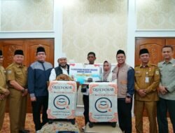 Nelayan Penolong Kapal Tenggelam Diberangkatkan Umroh oleh Gubernur Bengkulu
