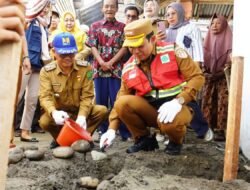 Lindungi Kualitas Air, Walikota Bengkulu Bangun Tangki Septitank Skala Individual di Sumur Meleleh