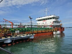 Pasokan BBM ke Bengkulu Aman, Pertamina Sandarkan Kapal Tanker di Pulau Baai