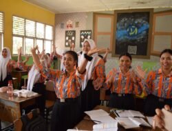 Praktik Kolaboratif Sekolah di Pekanbaru dalam Mengimplementasikan Jeda Ceria dan 7 KAIH