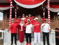 Kejaksaan Tinggi Bengkulu berpartisipasi dalam Kirab Bendera Merah Putih dan Gerakan Pembagian Bendera Merah Putih Tahun 2025