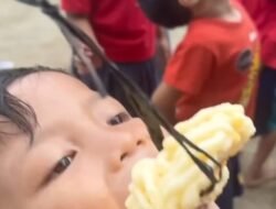 Meriahkan HUT Kemerdekaan RI Ke 80, Lomba Makan Kerupuk Paling Di Gemari