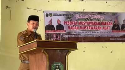 Wabup BS Tegaskan Komitmen Wujudkan Daerah Beradat