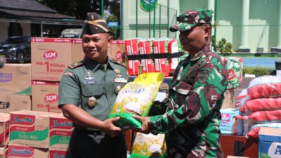 Danrem 041/Gamas Melepas Pemberangkatan Bantuan Kemanusiaan ke wilayah Kodam XX/Tuanku Imam Bonjol