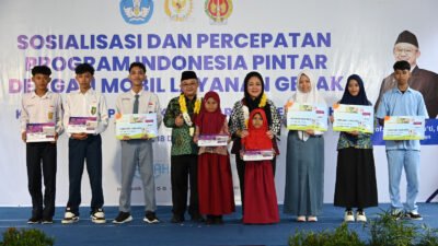 Kemendikdasmen Perkenalkan Mobil Layanan Gerak untuk Percepat Penyaluran PIP di Sleman