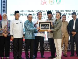 Sambangi Kantor OJK Provinsi Bengkulu, Komisi XI DPR RI Ajak OJK dan Pemprov Bengkulu Berkolaborasi Dorong Pertumbuhan Ekonomi Lewat UMKM