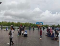 Libur Tahun Baru 2026, Wisata Mangrove Pulau Baai Diserbu Pengunjung