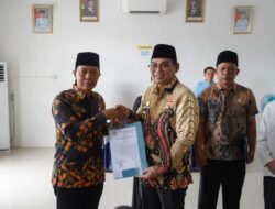 Bupati Seluma Serahkan SK, 65 Kepala Sekolah Diminta Jadi Motor Perubahan