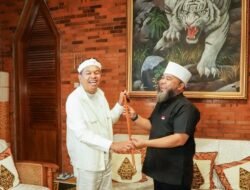 Silaturahmi Sarat Makna, Gubernur Helmi Hasan Temui KDM dan Salurkan Bantuan untuk Bandung Barat